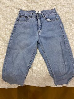 Pull & Bear mom jeans