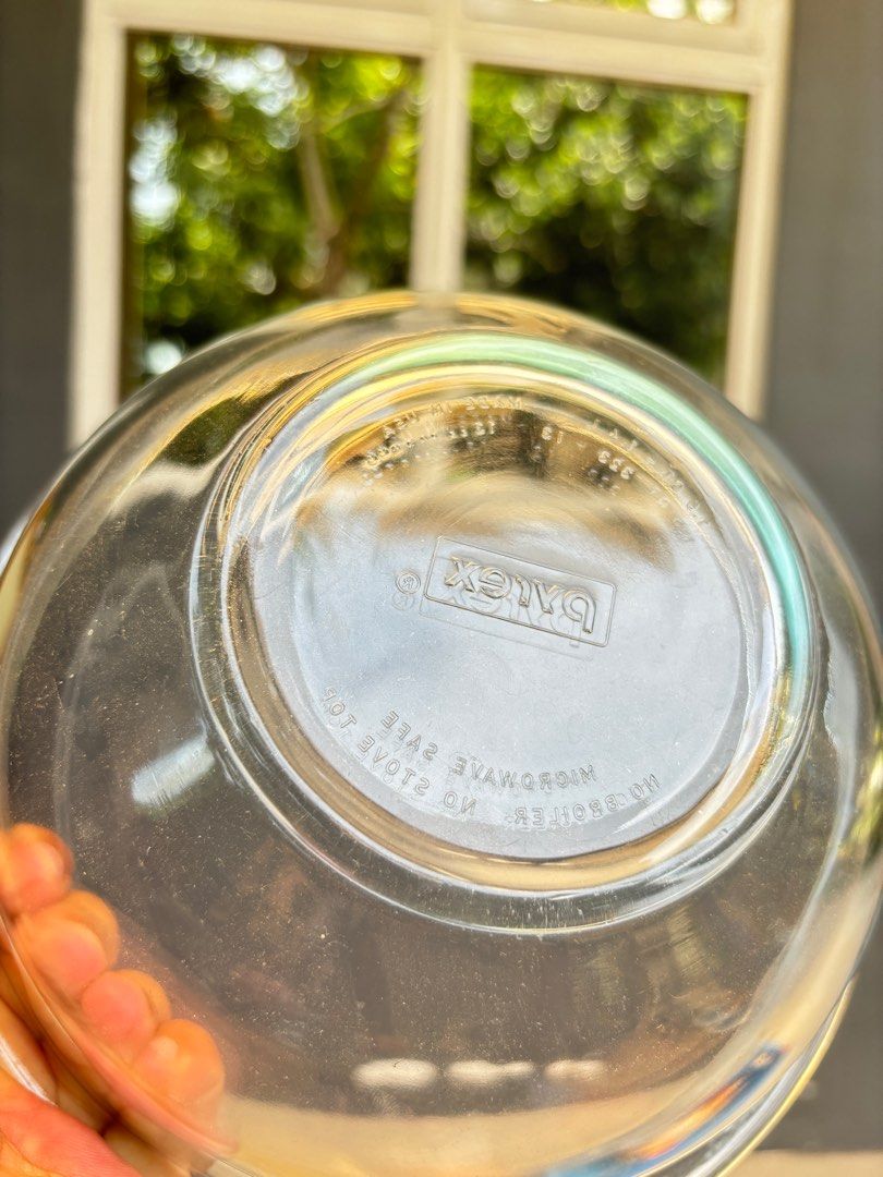 Pyrex Bowl 22cm (Category: Dinnerware & Cutlery) located in Baliuag. Submitted by importeditemsbykimi (Listing ID 1309748980, Image 3). Description: Without box.