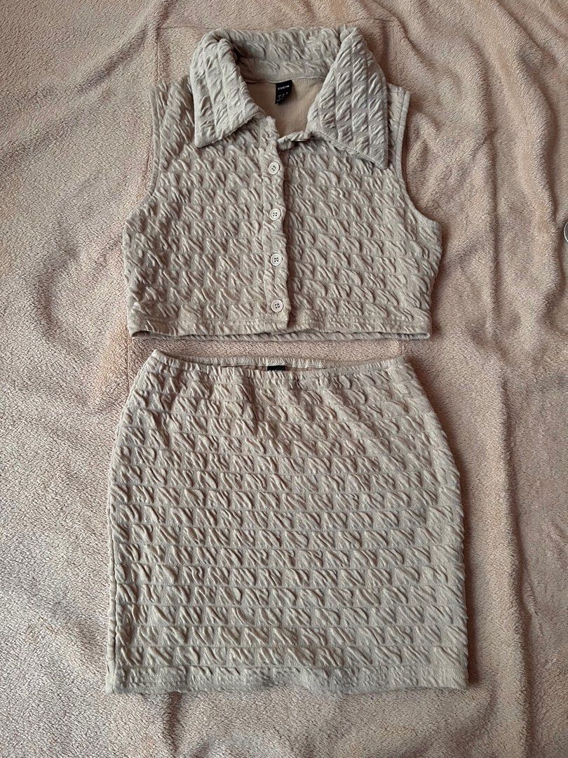 Shein x Belle Beige Coordinates (Category: Sets or Coordinates) located in Malabon City. Submitted by leilei06 (Listing ID 1309808545, Image 1). Description: set for 250 only size xs-s.