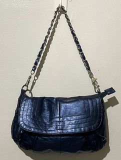 (Category: ) located in . Submitted by declutter.shoplala (Listing ID 1309783179, Image 1). Description: .