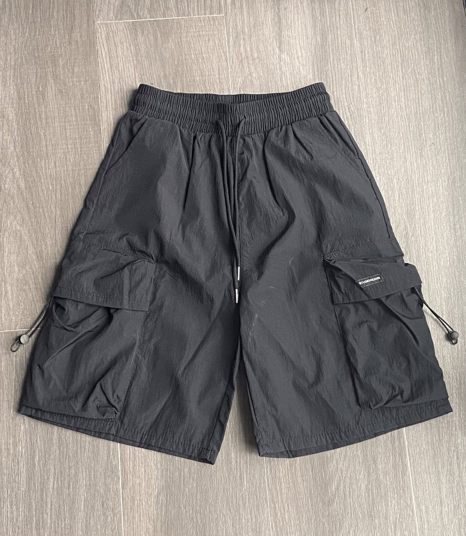 Streetwear || Black Cargo Shorts with Drawstring (Category: Shorts) located in Quezon City. Submitted by soapstore (Listing ID 1309787860, Image 3). Description: Garterized w/ Drawstring Waist: 24-26 in Length: 15 in GCash payment only DM for questions/details/close up photos.