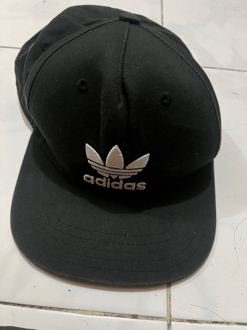 Topi Snapback Hitam Adidas Original Fesyen Pria Aksesoris Topi di Carousell