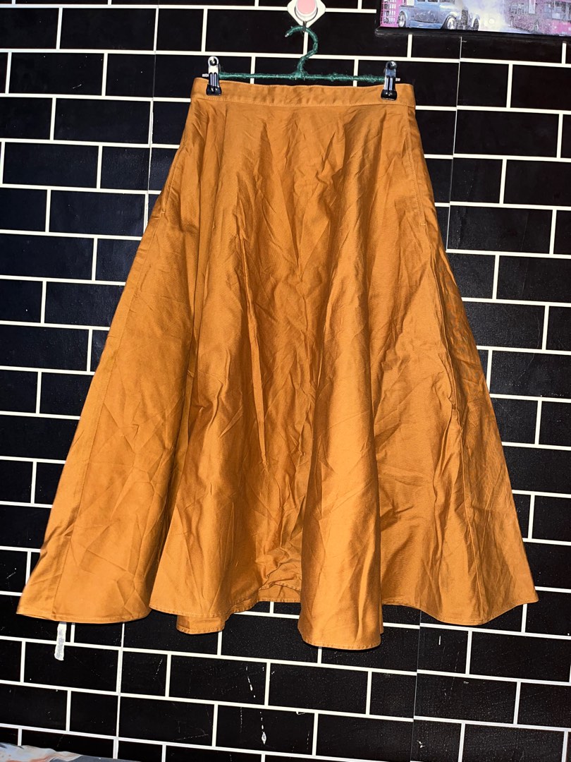 UNIQLO MUSTARD LONG SKIRT Women s Fashion Bottoms Skirts on Carousell