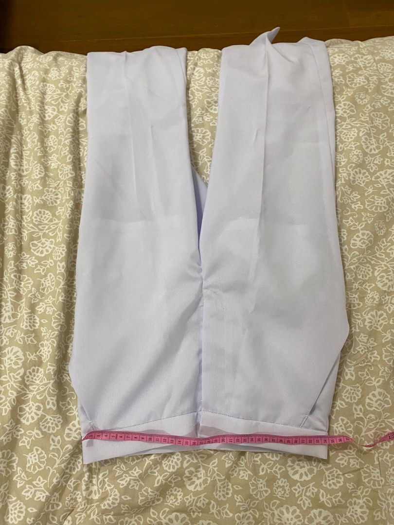 UPM undergrad white uniform set (Category: Blouses) located in Pasig City. Submitted by declutter890 (Listing ID 1309866473, Image 3). Description: White uniform set for UPM white college. Bust size 31 and waist 26. I have 2 blouses, 2 pants, and 1 skirt. I can give a discount if you take all :).