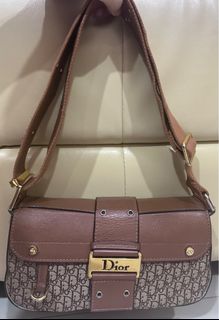 (Kategori: ) berada di . Dikirim oleh lovelynicoles (ID iklan 1309829065, Gambar 1). Deskripsi: .