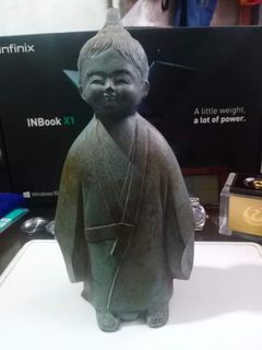 Vintage Japanese statue "THE SELFLESS CHILD". Made by Japanese artist Watanabe Kanzui