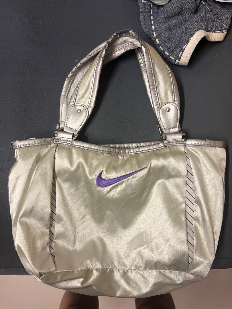 nike handbag vintage