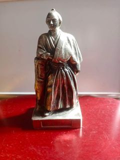 Vintage "RYOMA SAKAMOTO" metal statue.