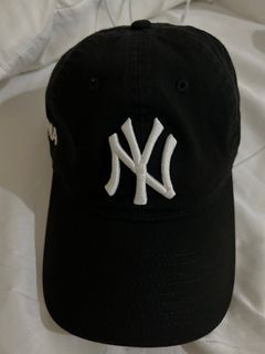 Yankees x MoMA Cap | Black Cap