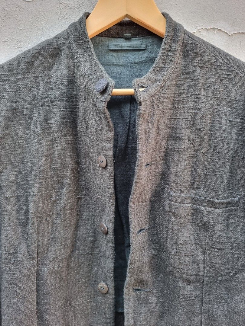 11.11 eleven eleven Khadi Jacket (Category: Coats, Jackets and Outerwear) located in Muntinlupa City. Submitted by greygarcon (Listing ID 1309996857, Image 3). Description: Made in India Retails $500+ Stand collar blazer made from hand-spun and hand-woven khadi with beautiful texture Shoulders 45cm Length 74cm Width 52cm Sleeve length 63cm No returns Shipping shouldered by the buyer Follow my page for more Tags : Ziggy Chen.
