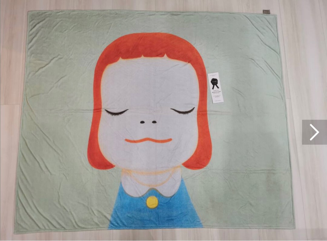 奈良美智沙灘巾, 名牌精品, 精品配件在旋轉拍賣