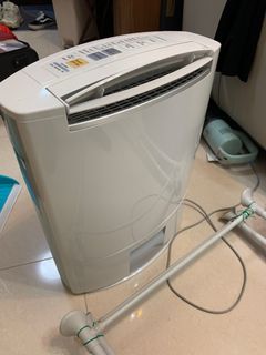 （分類：）位於 。 由 cutecatlucy320 提交（商品編號 1309957833，圖片 1）。簡介： 。