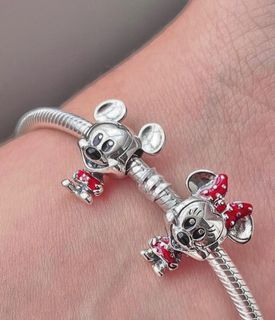 - PANDORA Mickey & Minnie Mouse Charm -1000 EACH