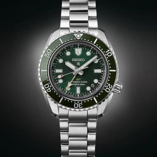 （分類：）位於 。 由 carywatches 提交（商品編號 1309989860，圖片 1）。簡介： 。