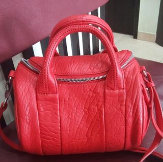 (Category: ) located in . Submitted by mypreciousclosets (Listing ID 1310061271, Image 1). Description: .