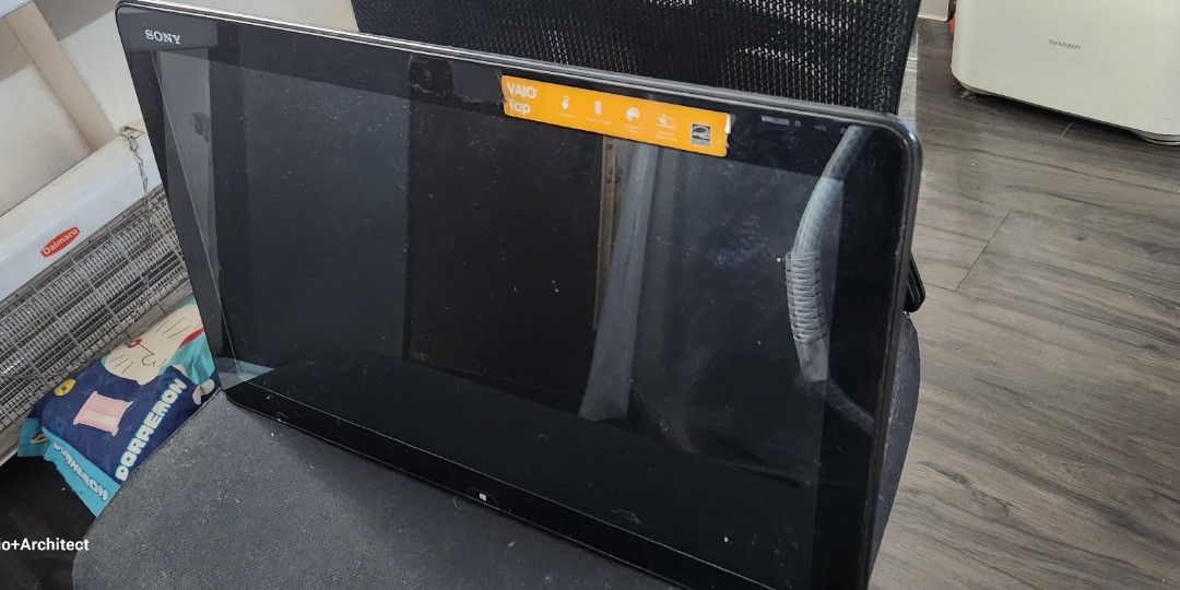 All in one DESKTOP COMPUTER (Category: Desktops) located in Manila. Submitted by jeffpoy3 (Listing ID 1310004958, Image 2). Description: Sony - VAIO Desktop - all in one - Portable Computer touch screen 20" display 1.8"thickness https://www.laptopmag.com/reviews/laptops/sony-vaio-tap-20.