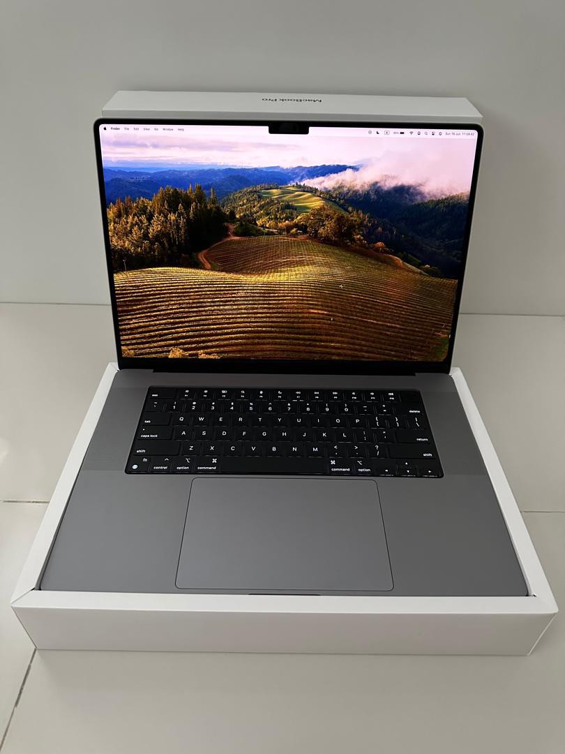 Apple MacBook Pro M1 (1TB) (2021) [16”] Space Grey, Computers & Tech ...