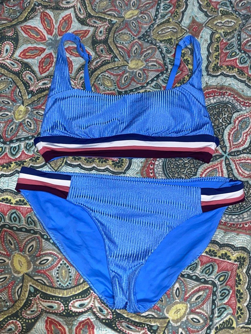 Blue bikini set (Category: Bikinis & Swimsuits) located in Cagayan de Oro. Submitted by vgiveraaa (Listing ID 1310009076, Image 1). Description: .