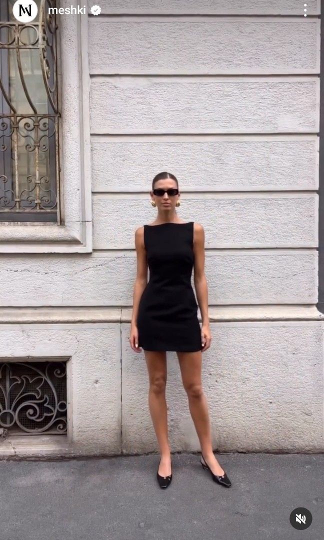 BNWT ANGELA Suiting Mini Dress Black XS, Women's Fashion