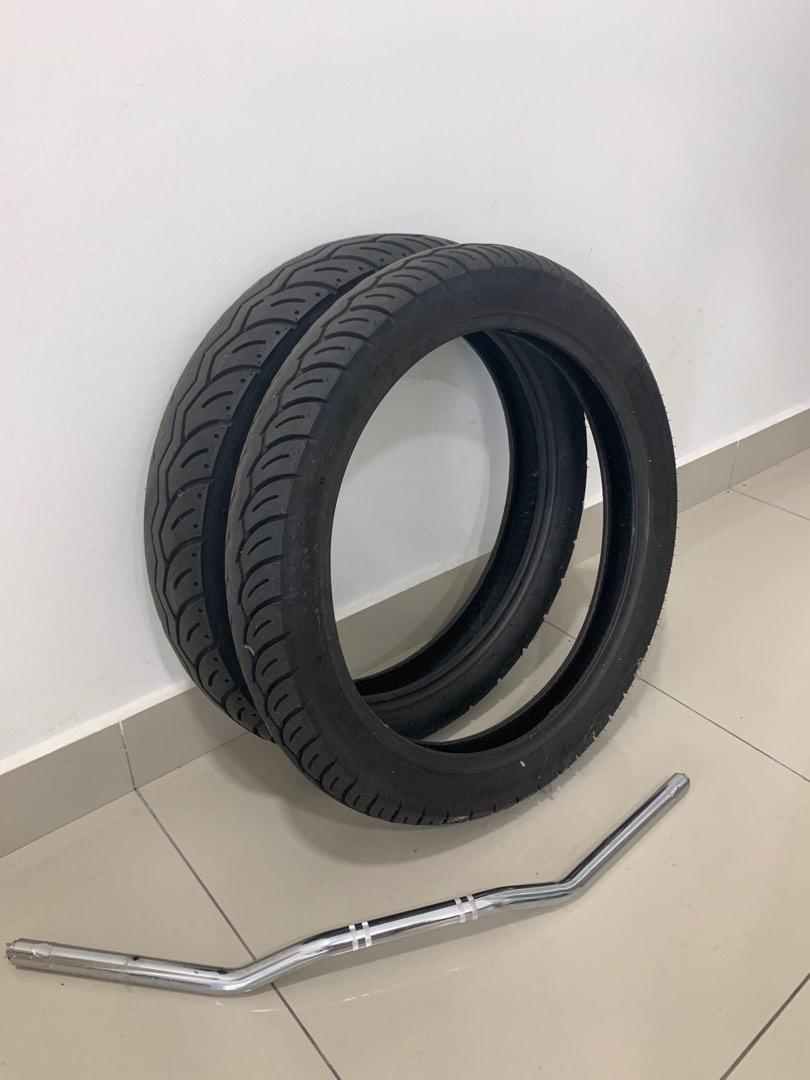 Cafe Racer / Keeway original Tyre (Boleh nego), Motorbikes on Carousell