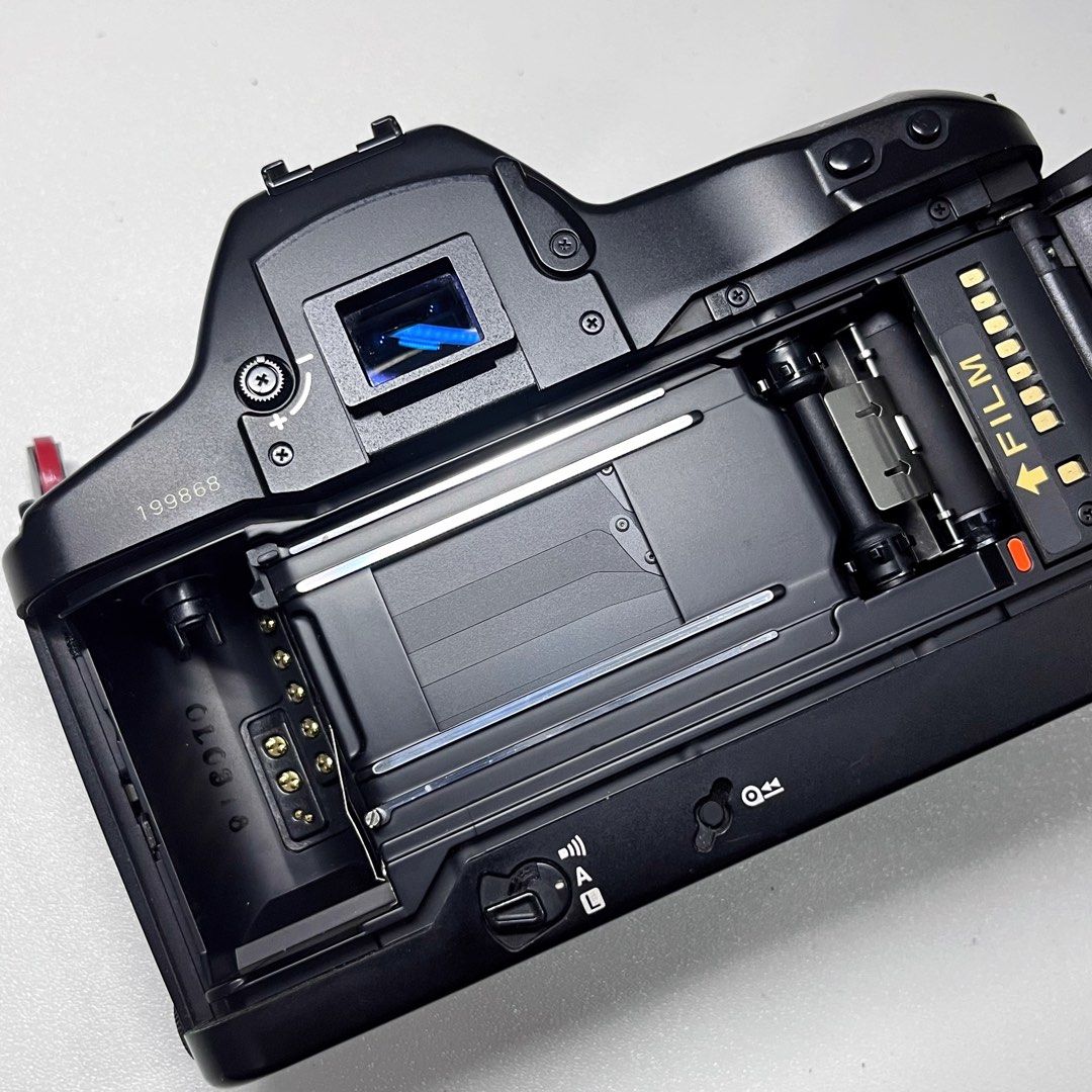 完動品 Canon EOS-1N DP BP-E1付き フィルムカメラ ボディ キャノン 美品