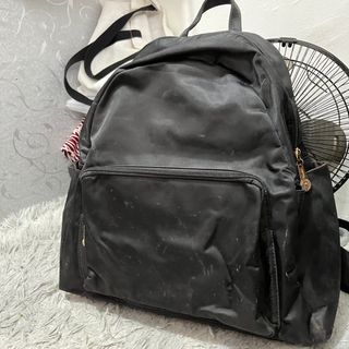 CLASSY LEATHER BACKPACK