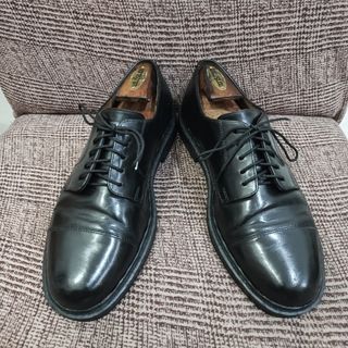 Cole Haan Cap Toe Lace Up Formal Leather Black Shoes

Size: 9