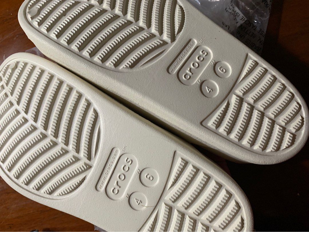 CROCS Dylan Clogs (Category: Slippers and slides) located in Manila. Submitted by brbdecluttering (Listing ID 1310020852, Image 3). Description: M4/W6.
