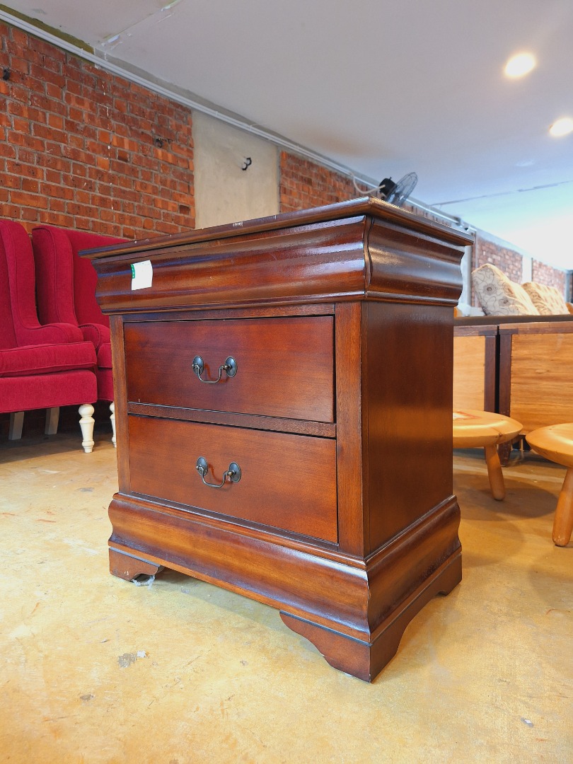 Fella Design Wooden Bedside Table Meja Sisi Katil Kayu Reka Bentuk