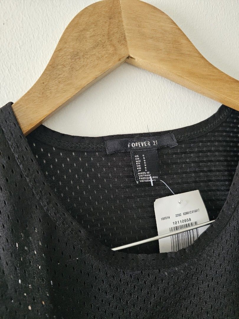 Forever 21 Gym Workout Top Women s Fashion Activewear on Carousell
