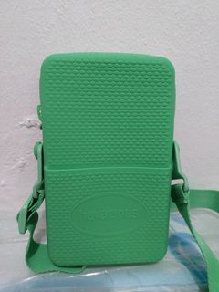 Havaianas green sling bag