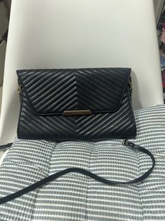 (Category: ) located in . Submitted by closingcloset (Listing ID 1310013131, Image 1). Description: .