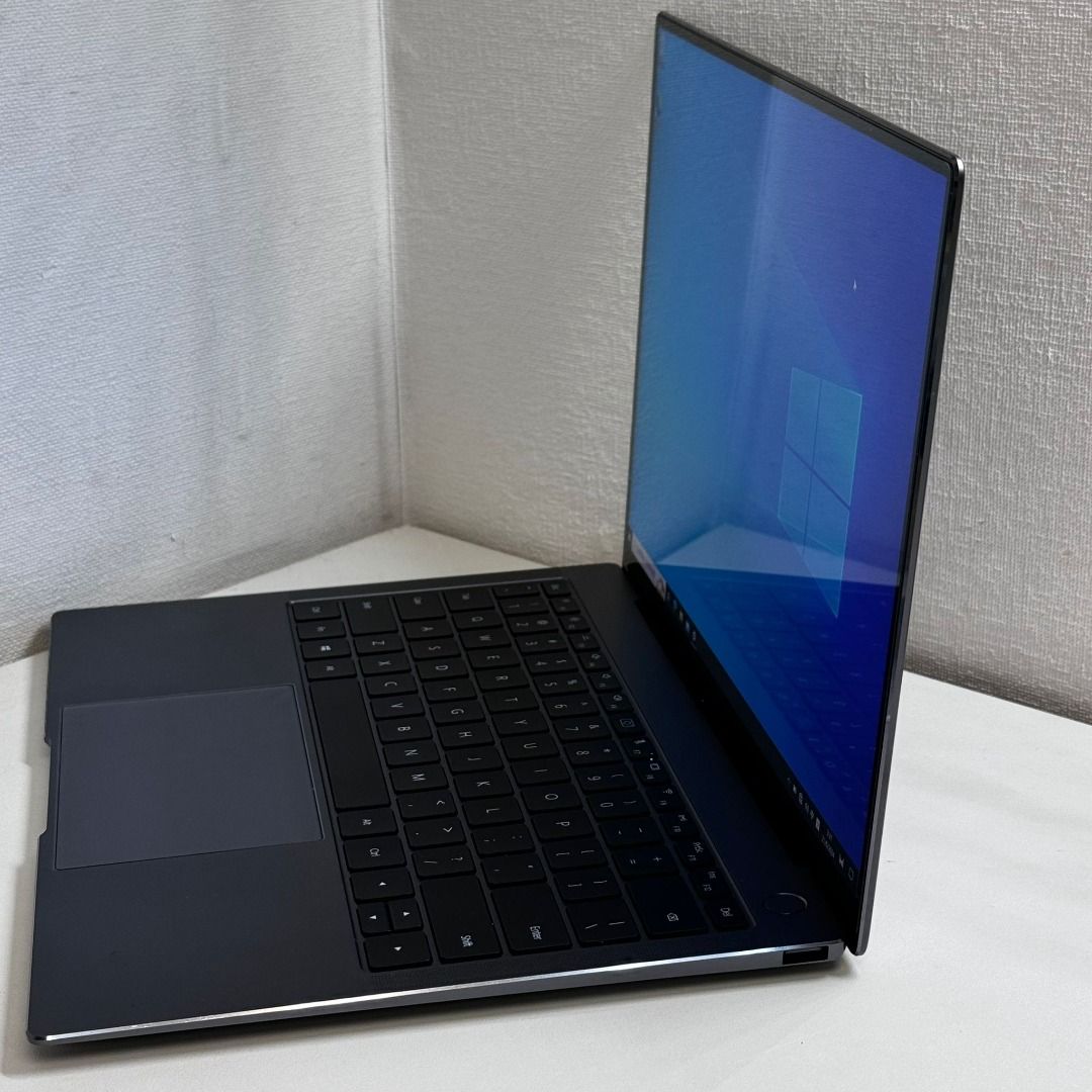 Huawei Matebook X Pro Signature Edition 13.9 Huawei Matebook X Pro Signature Edition 13.9
