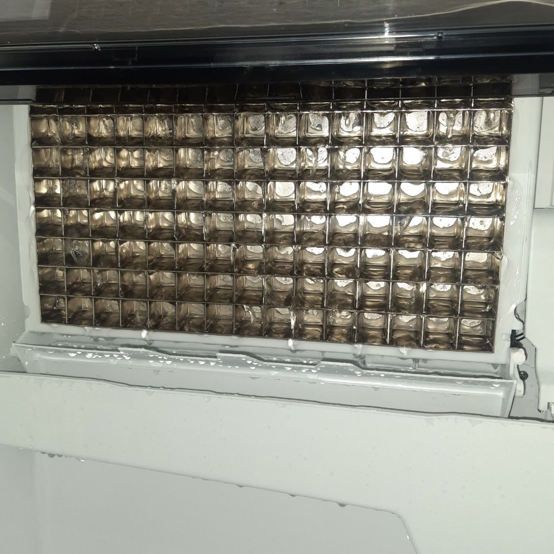 Ice cube machine maker (Category: Ice-cream Makers) located in Manila. Submitted by jaycyne.lorzano (Listing ID 1309983769, Image 3). Description: Ice maker machine - ice tube machine Can produce 150kg per day - oks pang negosyo Shipping nationwide Message to inquire.