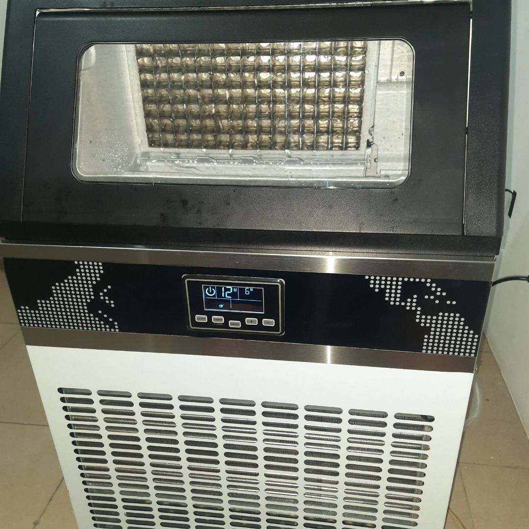 Ice cube machine maker (Category: Ice-cream Makers) located in Manila. Submitted by jaycyne.lorzano (Listing ID 1309983769, Image 1). Description: Ice maker machine - ice tube machine Can produce 150kg per day - oks pang negosyo Shipping nationwide Message to inquire.