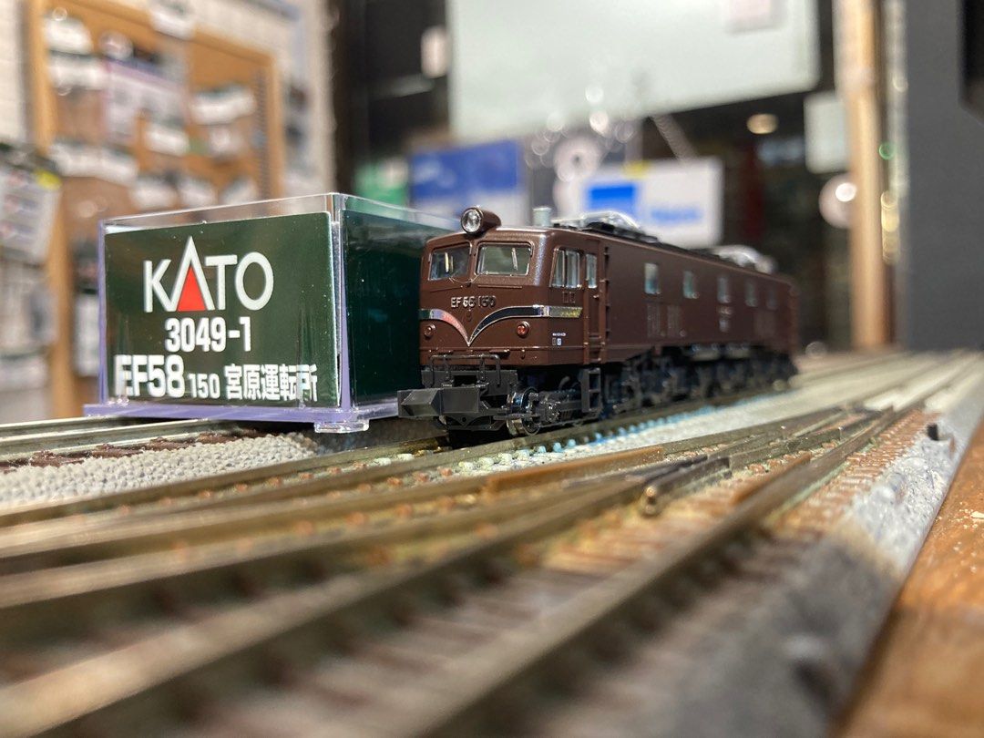 KATO 3049-1 据えつけ EF58 150 宮原運転所