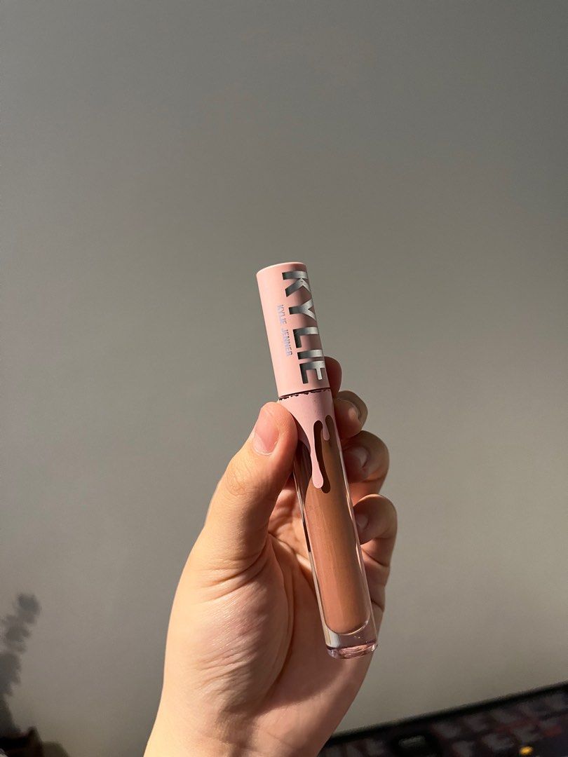 Super Sale ❕Kylie Cosmetics - Dolce K (Category: Makeup) located in Caloocan City. Submitted by ccheezel (Listing ID 1310026537, Image 3). Description: - authentic 💯 - bought it from pasabuy US - never used - with box, hindi pa nabubuksan. pang extra lang kaya dalawa yung binili. - rfs: decluttering.