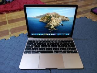 MacBook 12 2017 8 GB ram Core M3 256 ssd