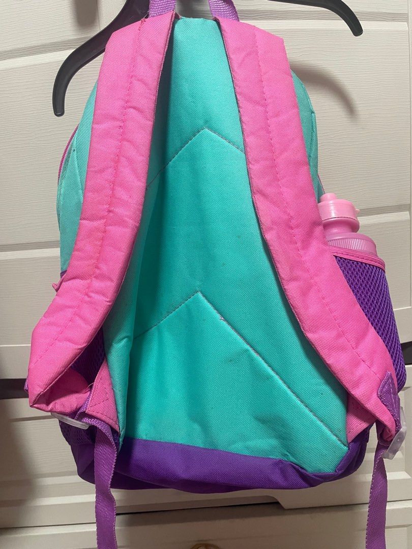 Minnie mouse school bag (Category: Diaper Bags & Wetbags) located in Cainta. Submitted by p3spreloved (Listing ID 1310016448, Image 3). Description: With removable lunch bag and pencil case Free unused water bottle too Payment via Gcash.