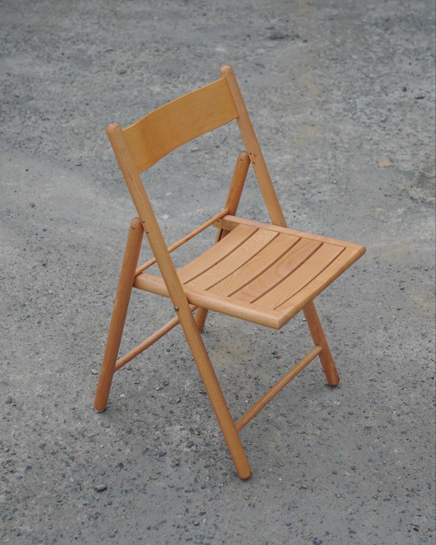 Muji Foldable Oakwood Chair (Category: Chairs) located in Bulacan. Submitted by rock_off.thriftshop.ph (Listing ID 1310039871, Image 3). Description: .