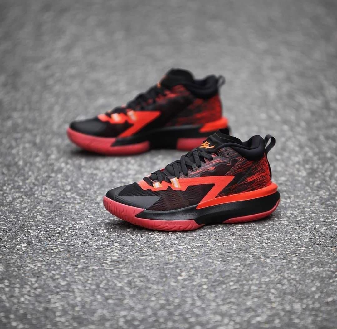 Bershka Naruto Tenis Nike X Naruto Jordan Zion, Fesyen Pria