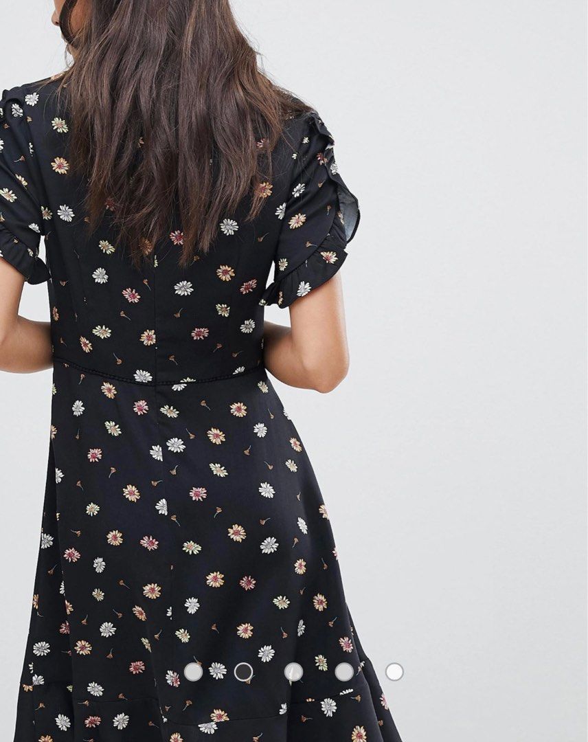 Oasis Daisy Floral Print Dress Black Women s Fashion Dresses Sets Dresses on Carousell