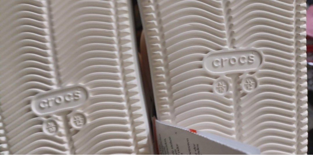 Offcourt clog (Category: Flats & Sandals) located in Manila. Submitted by bukid (Listing ID 1309930939, Image 3). Description: .