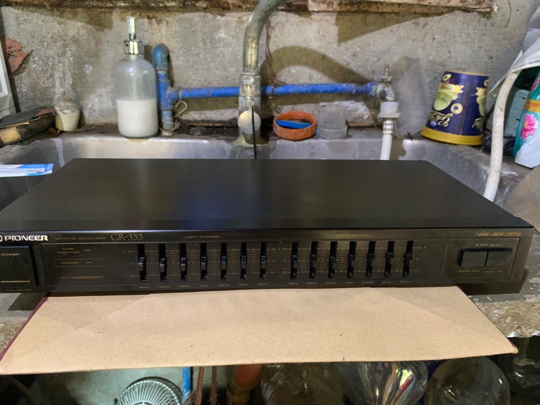 PIONEER GRAPHIC EQUALIZER GR-333 AC 110-220 VOLTS 50/60 HZ 6 WATTS MADE ...
