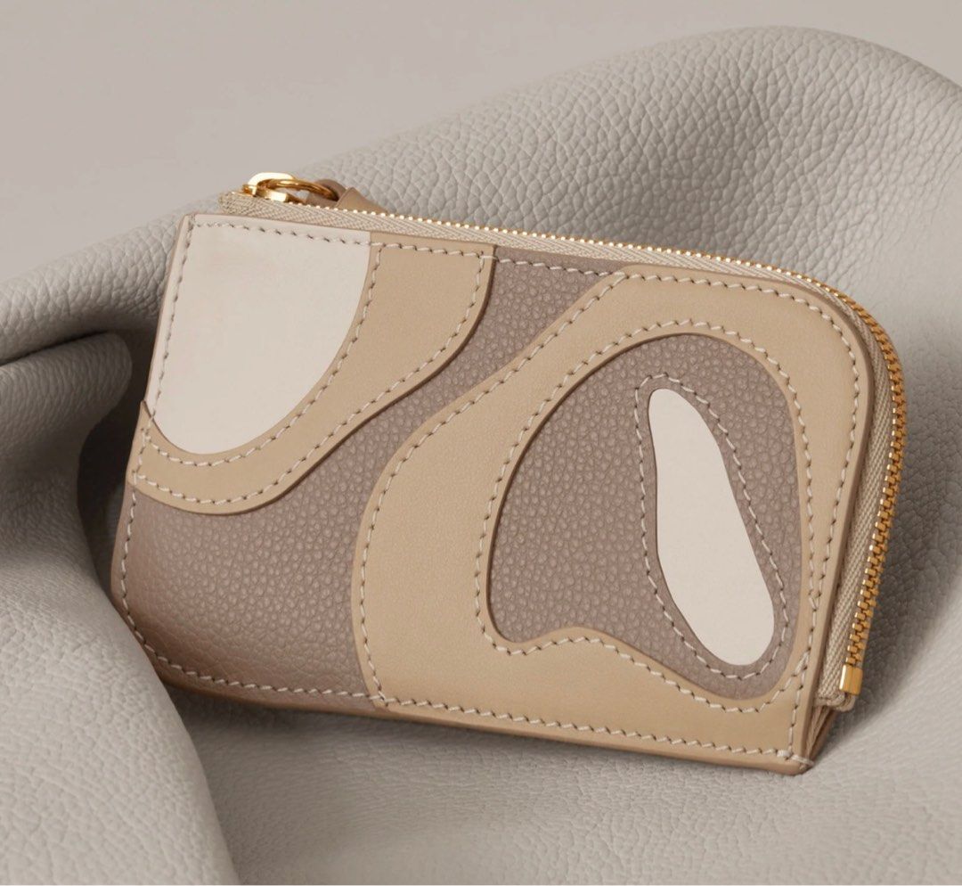 Polene atla card holder (Category: Luxury Bags & Wallets) located in Paranaque City. Submitted by iyasellsco. (Listing ID 1309994431, Image 2). Description: Authentic polene 💌 Money back guarantee if proven fake -complete inclusions -available in other colors PM for more details and availability ⭐️ .