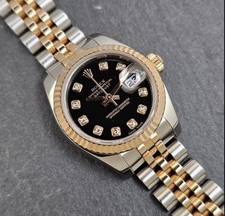 (Category: ) located in . Submitted by davidofftimepieces (Listing ID 1309975558, Image 1). Description: .
