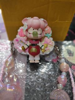 (Category: ) located in . Submitted by pinkywinkyeshop (Listing ID 1310007439, Image 1). Description: .