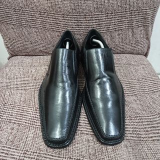 Rusty Lopez Black Leather Shoes

Size: 44
