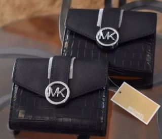 sale!!💯original mk carmen trifold wallet