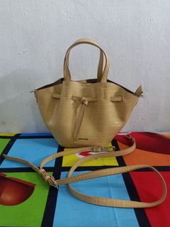 (Kategori: ) berada di . Dikirim oleh el.kynaaz_gallery (ID iklan 1309924393, Gambar 1). Deskripsi: .